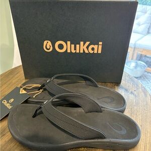 OluKai waterproof leather Black Sandals